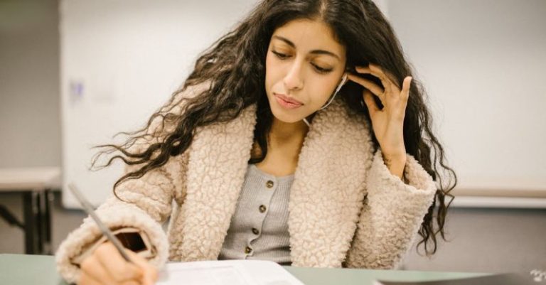 Offline Listening - Student Cheating During an Exam by Using an Earphone